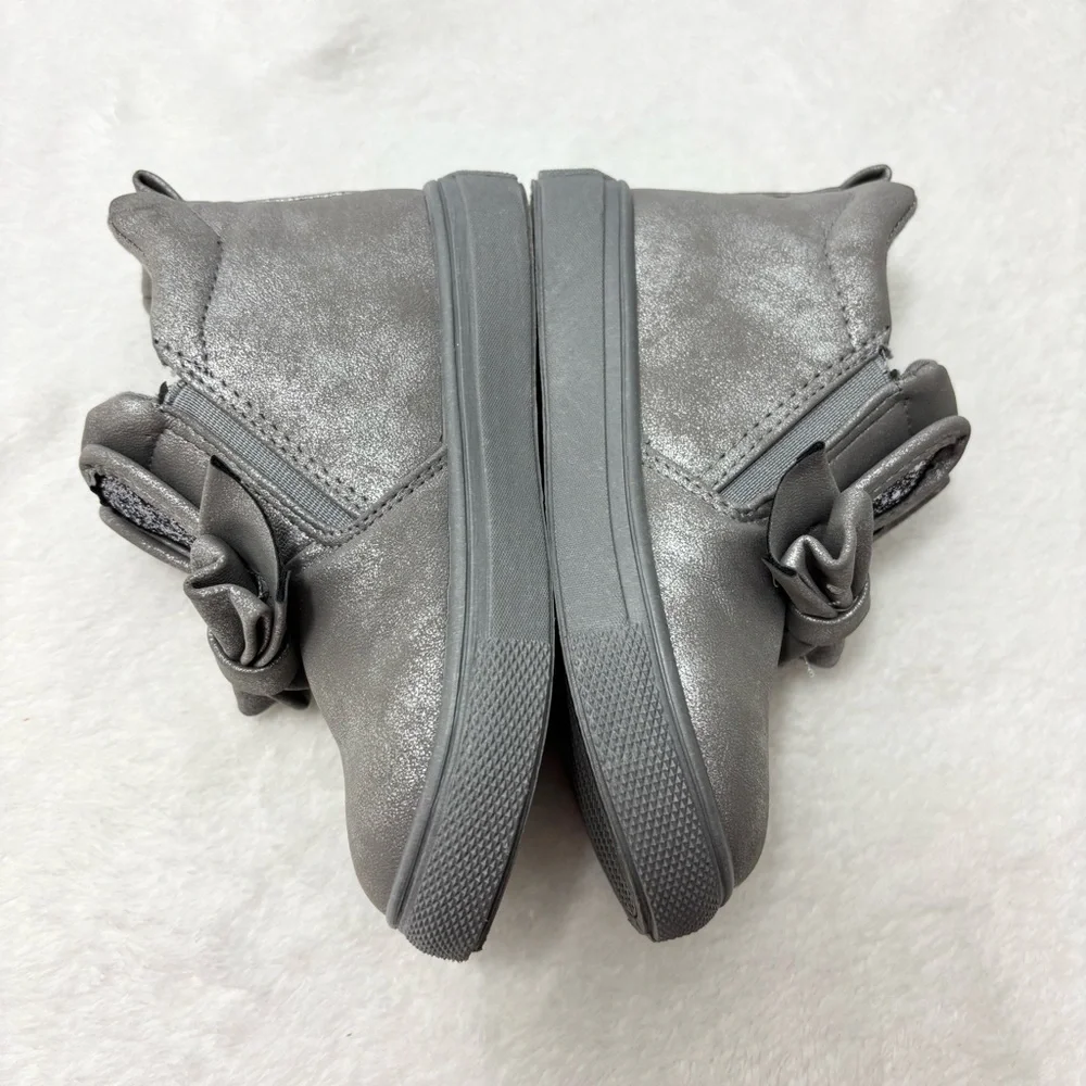 Toddler Gray -Silver Boots with Bow Detail Size 26 / US 9.5‎